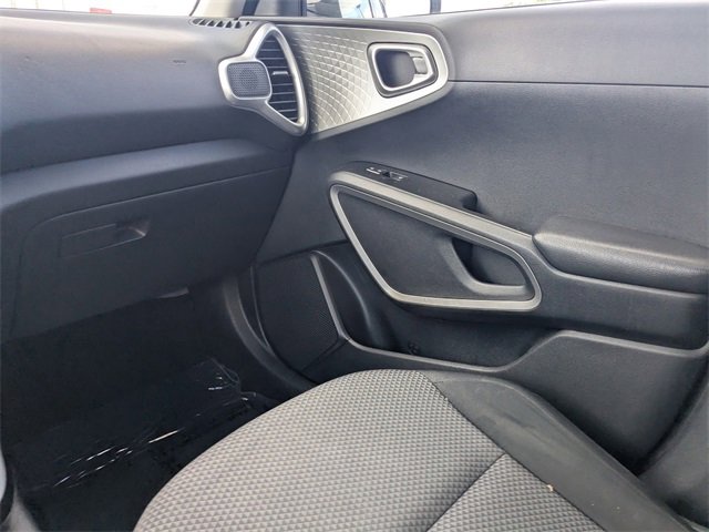Used 2020 Kia Soul LX image 16