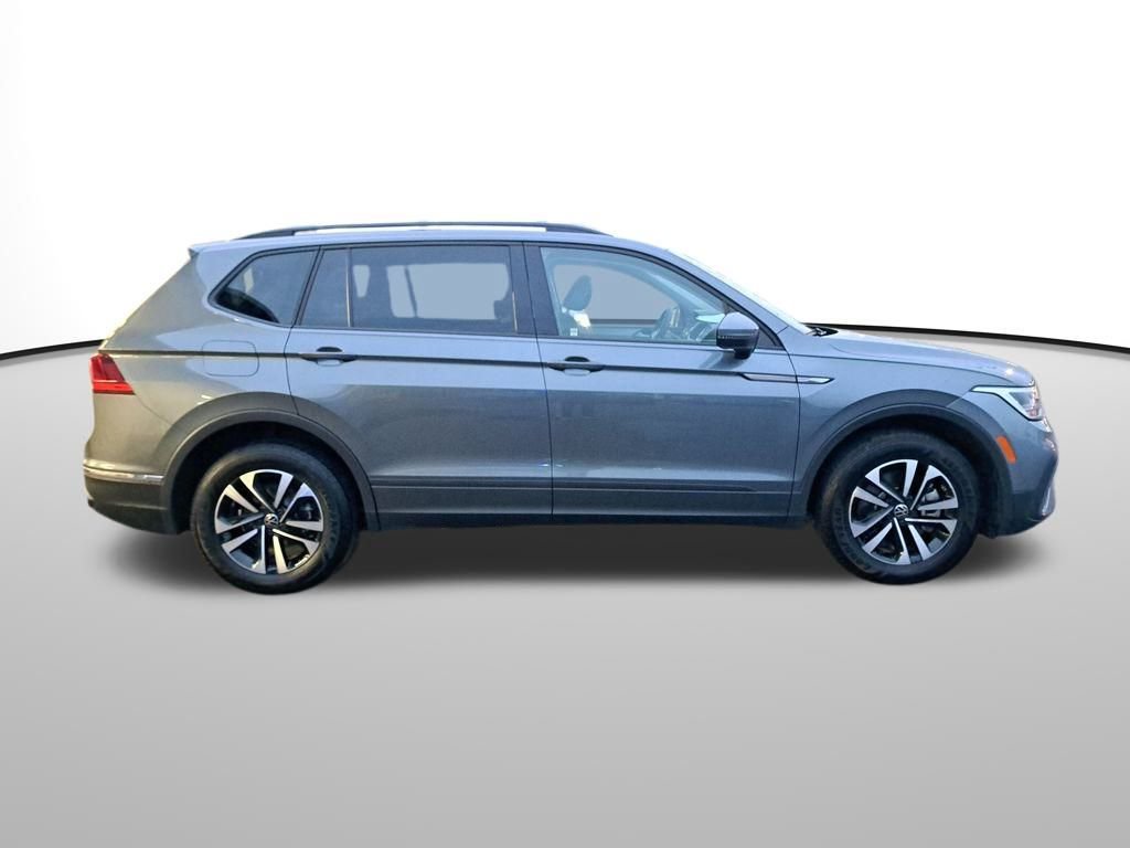 Used 2023 Volkswagen Tiguan S image 7