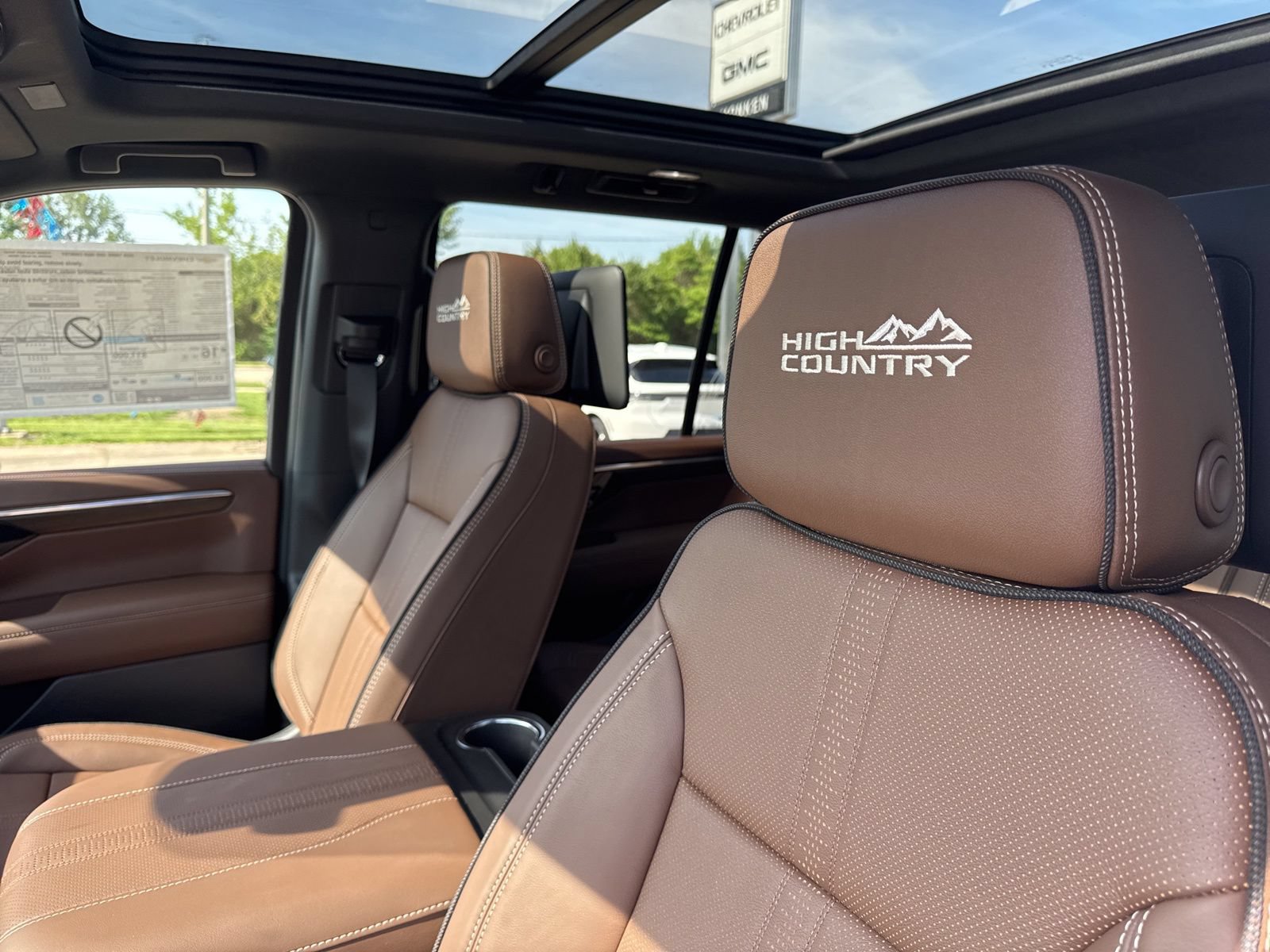 New 2026 Chevrolet Tahoe High Country AWD/4WD image 16