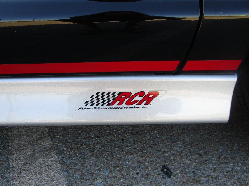 Used 2002 Chevrolet Monte Carlo SS w/ Pace Car Replica Pkg image 22