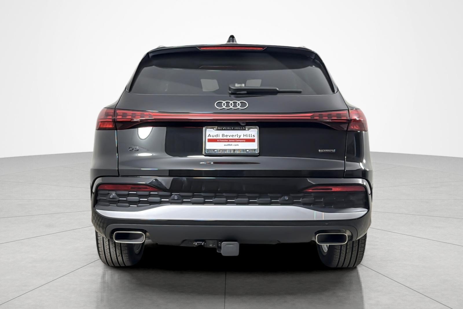 Used 2025 Audi Q5 Premium Plus w/ Premium Plus AWD/4WD image 4