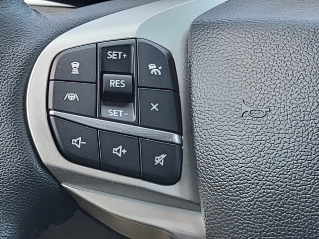 Certified 2023 Ford Explorer XLT w/ Equipment Group 202A AWD/4WD image 34