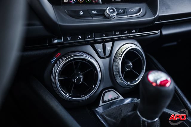 Used 2020 Chevrolet Camaro SS RWD image 21
