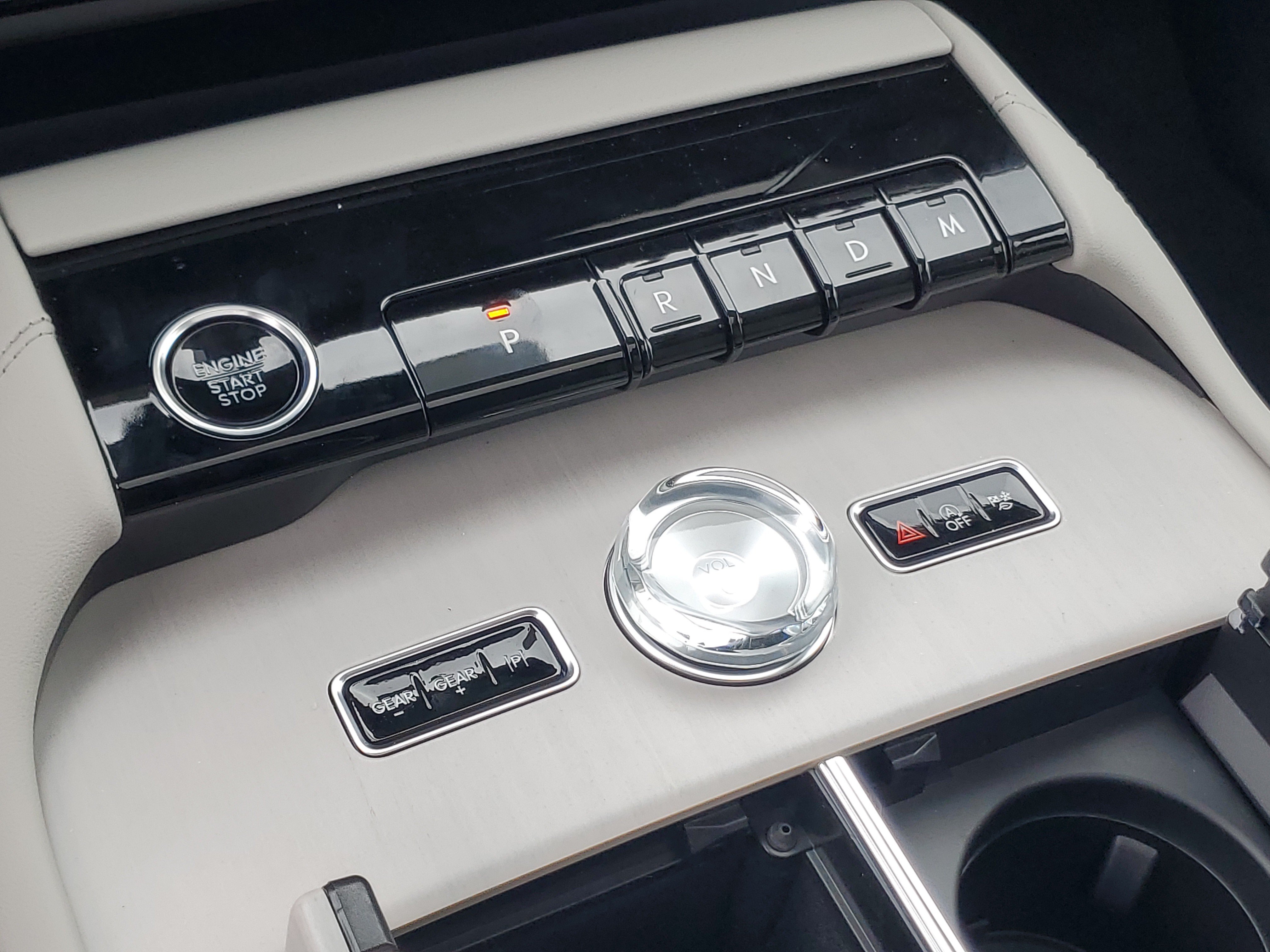 New 2026 Lincoln Navigator Reserve AWD/4WD image 25