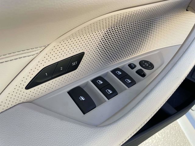 Used 2025 BMW 430i Convertible w/ Premium Package RWD image 21