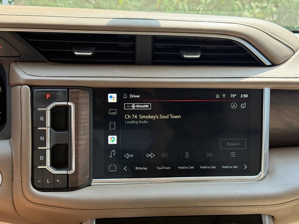 Used 2022 GMC Yukon Denali AWD/4WD image 16