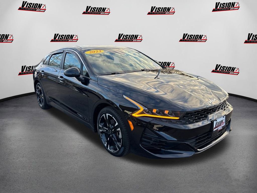 Used 2023 Kia K5 GT-Line w/ GT-Line Premium Package image 3