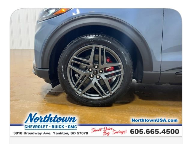 Used 2025 Ford Explorer ST image 28