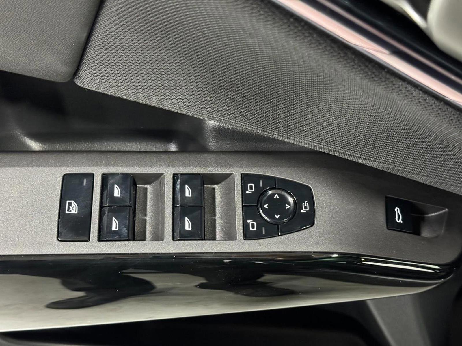 Used 2026 BMW X3 xDrive30 w/ Convenience Package image 24