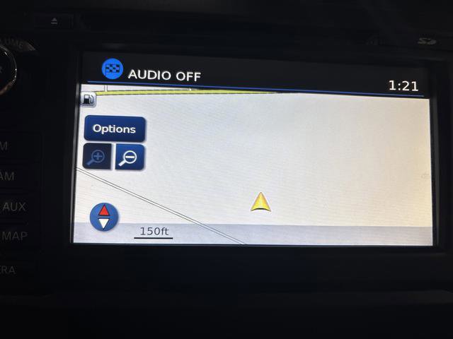 Used 2017 Nissan Titan SV image 9