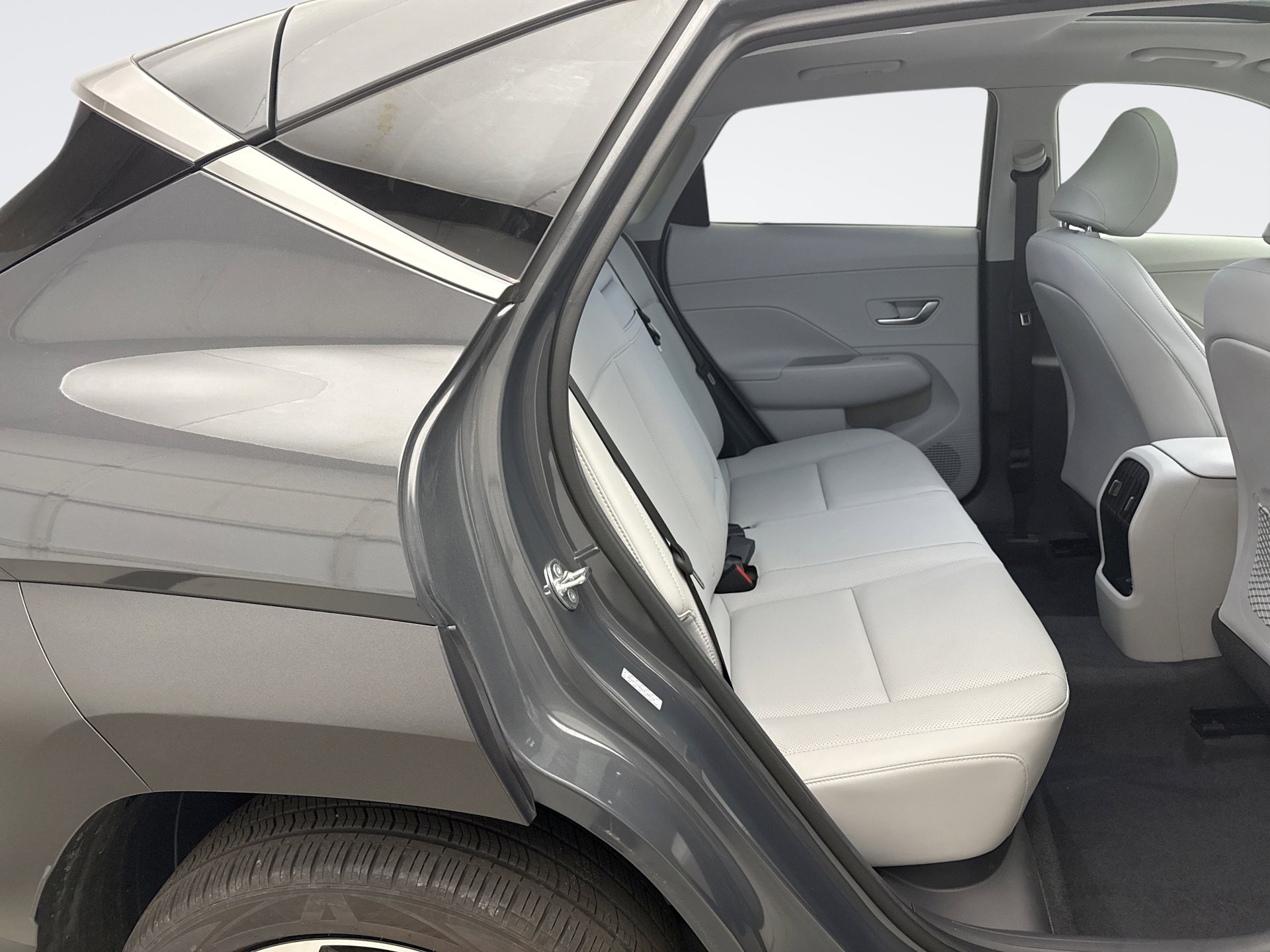 Used 2024 Hyundai Kona Limited image 21