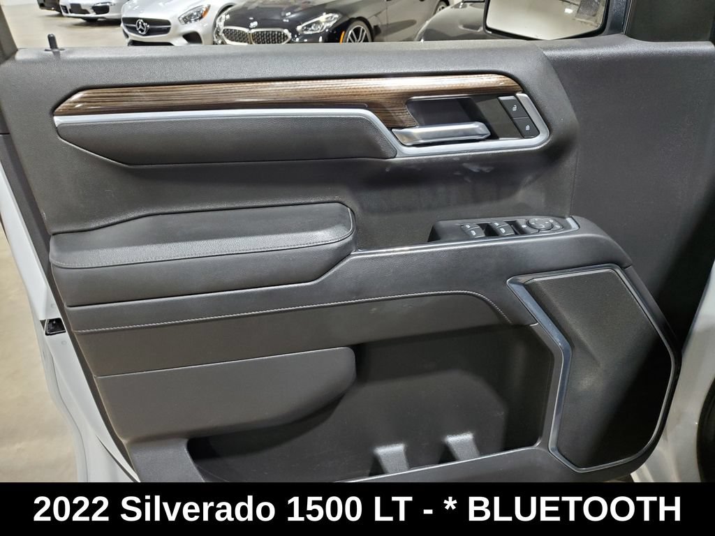 Used 2022 Chevrolet Silverado 1500 LT w/ Z71 Off-Road Package AWD/4WD image 8