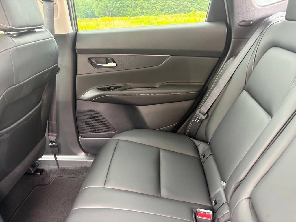 Used 2025 Nissan Murano SV AWD/4WD image 42