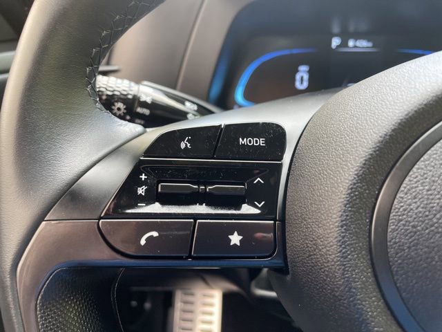 Used 2025 Hyundai Elantra Sport image 16