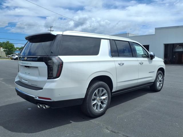 New 2025 Chevrolet Suburban Premier image 7