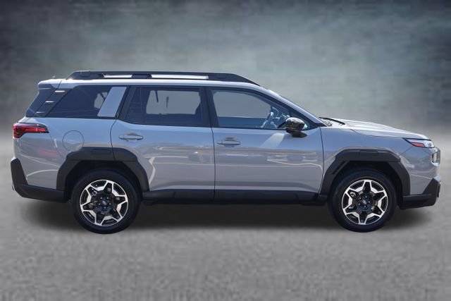 Certified 2026 Subaru Outback Touring AWD/4WD image 2