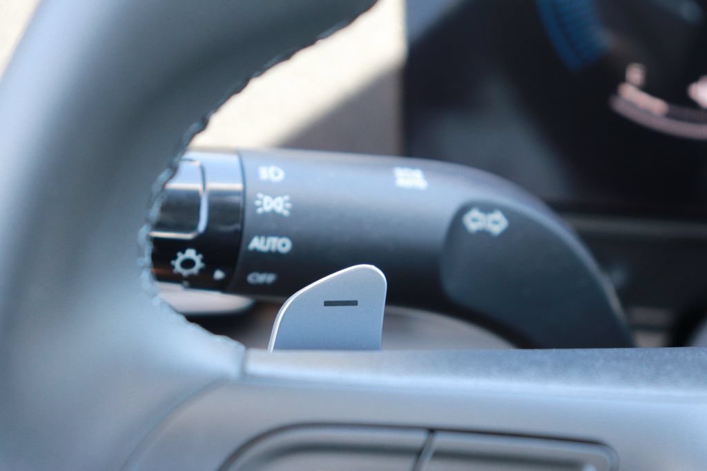 Used 2026 Hyundai Kona SEL Premium FWD image 23