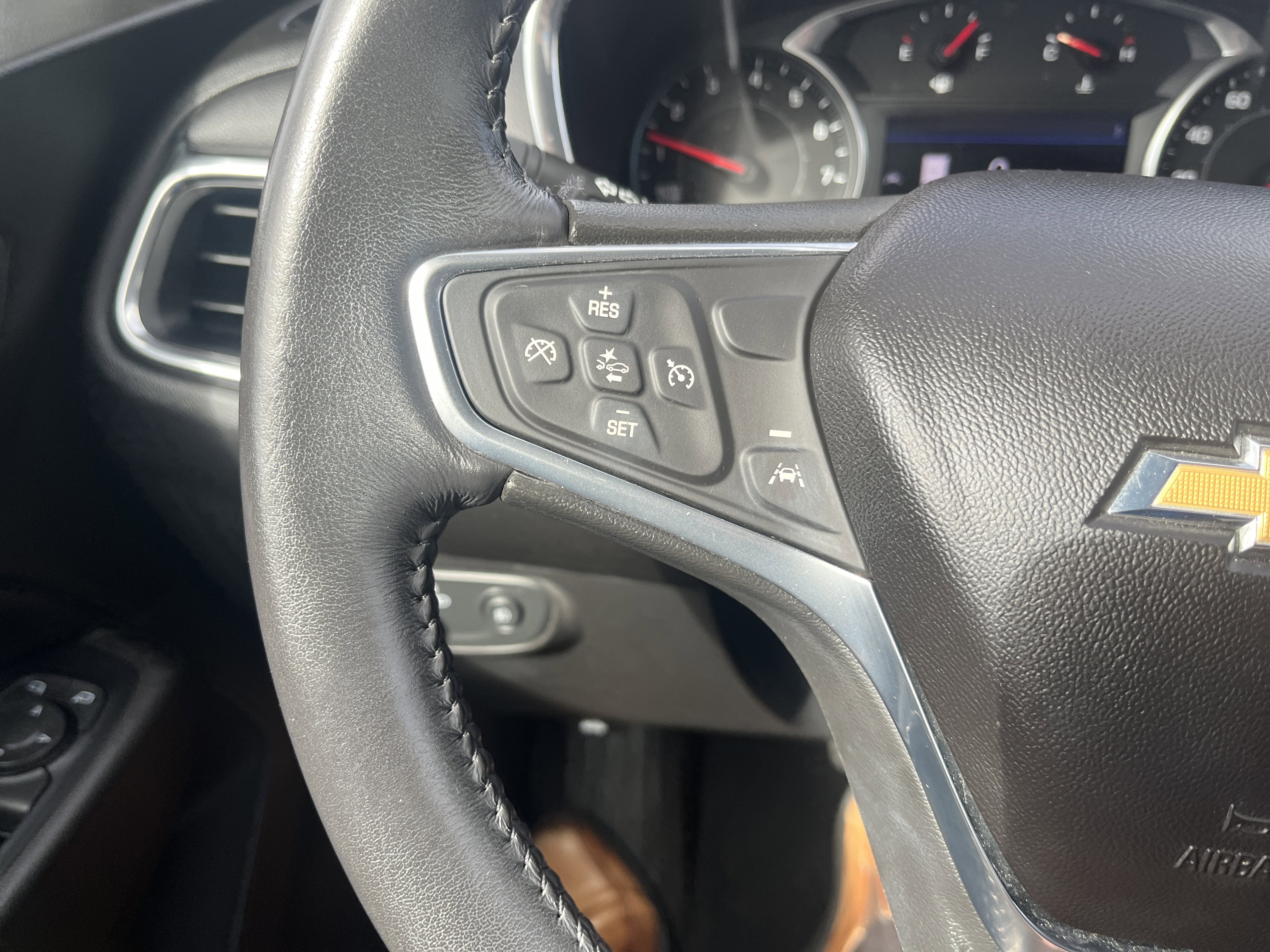 Used 2020 Chevrolet Equinox LT image 21