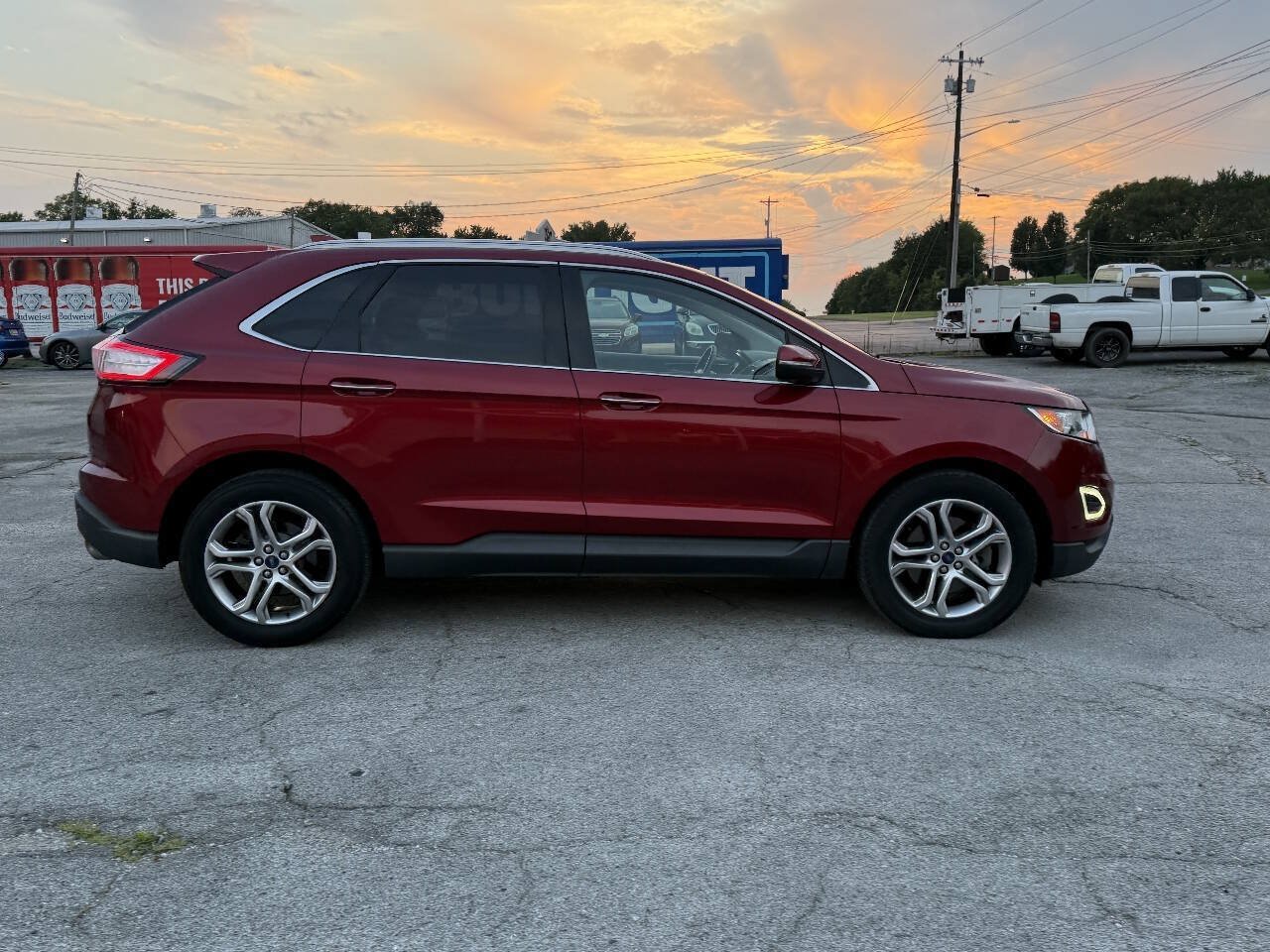 Used 2016 Ford Edge Titanium w/ Technology Package AWD/4WD image 11