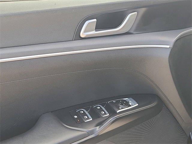 Used 2023 Kia K5 LXS image 19