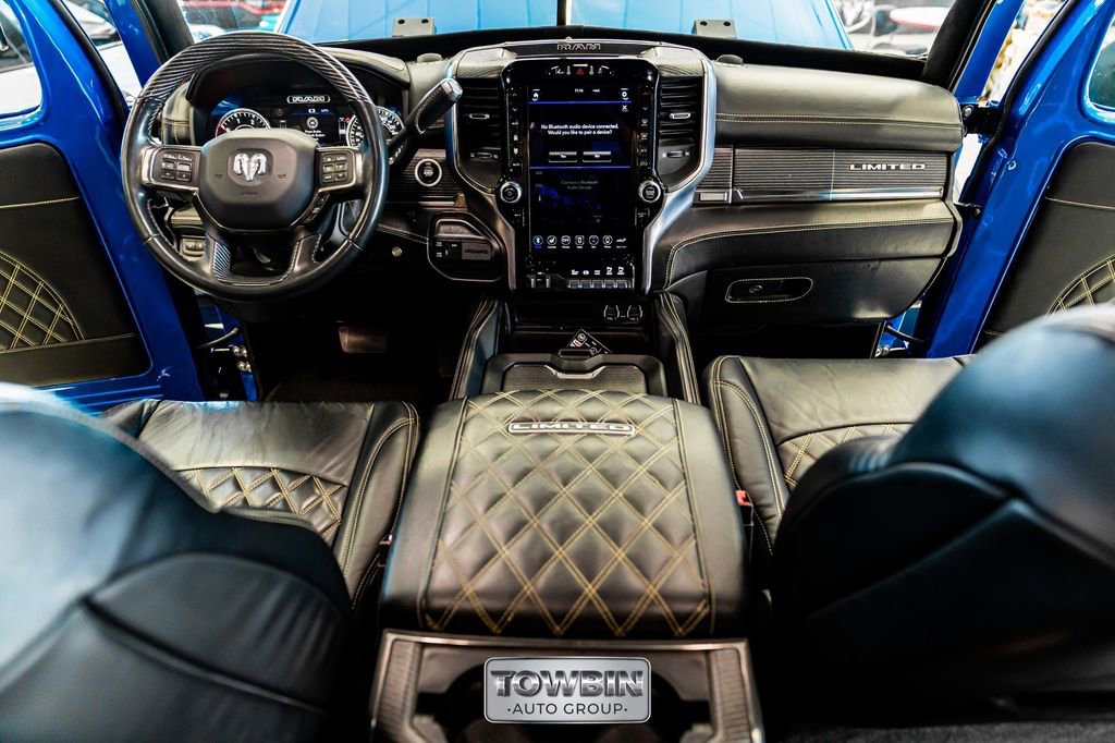 Used 2021 RAM 4500 4x4 Crew Cab DRW image 11