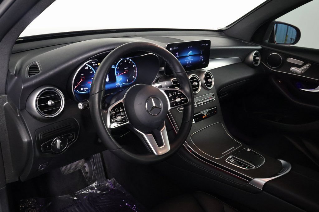 Used 2020 Mercedes-Benz GLC 300 4MATIC image 7