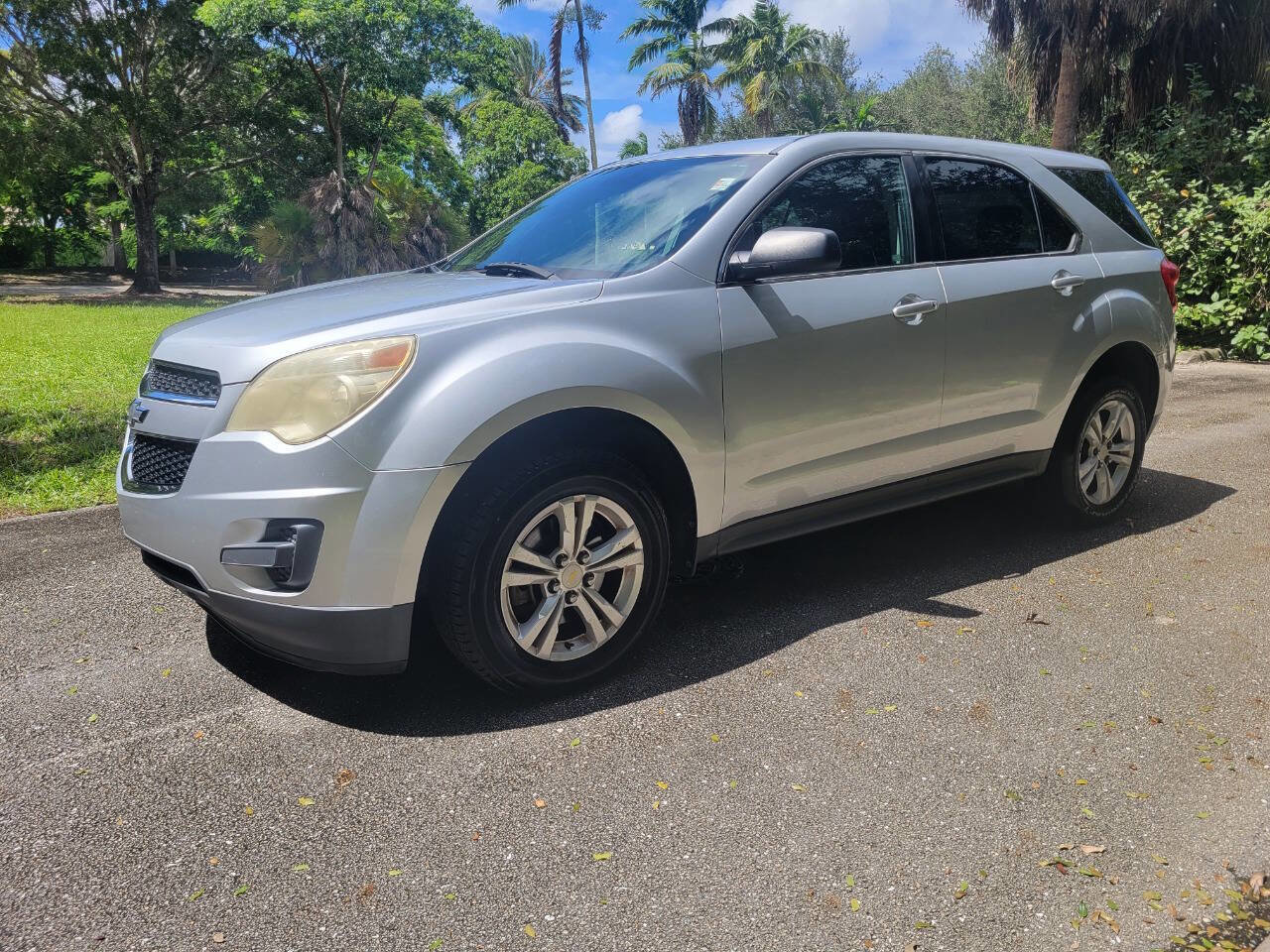 Used 2013 Chevrolet Equinox LS image 3