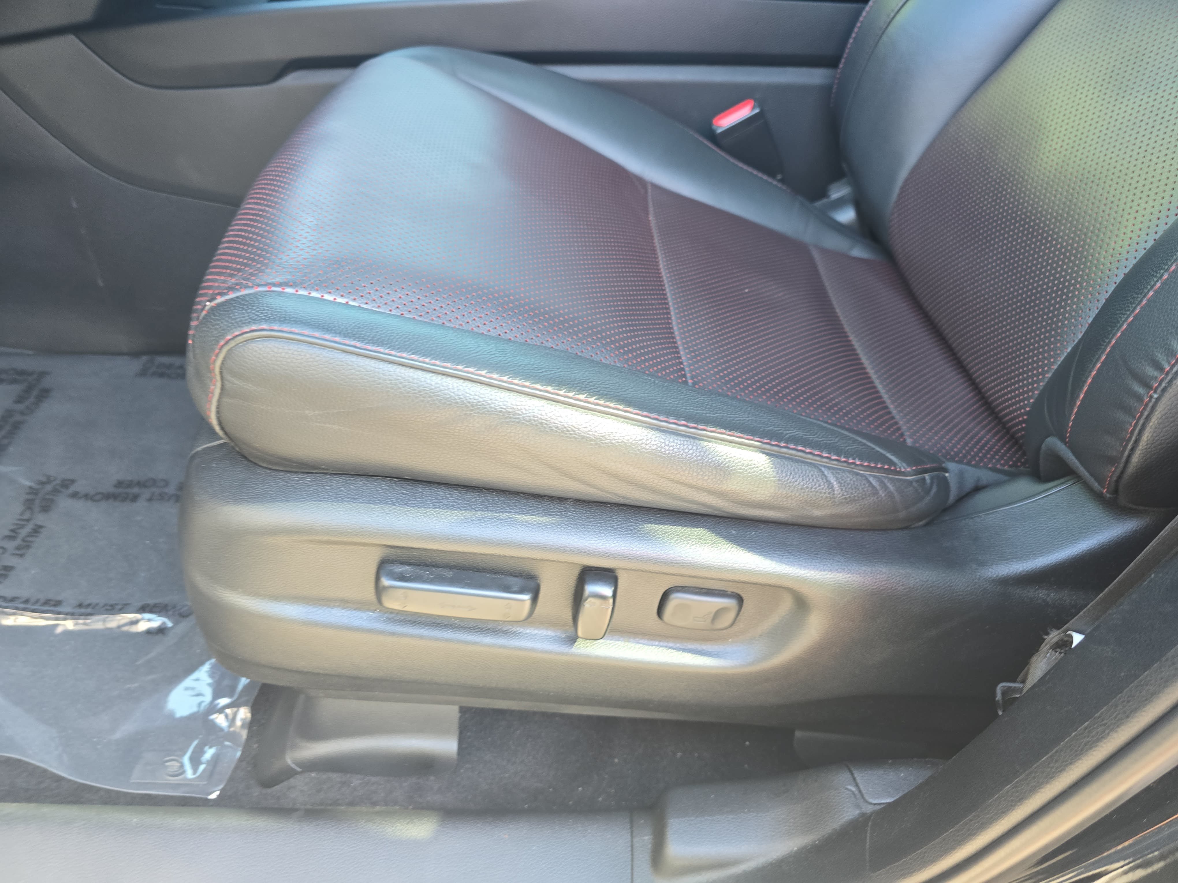 Certified 2025 Honda Ridgeline Black Edition image 29