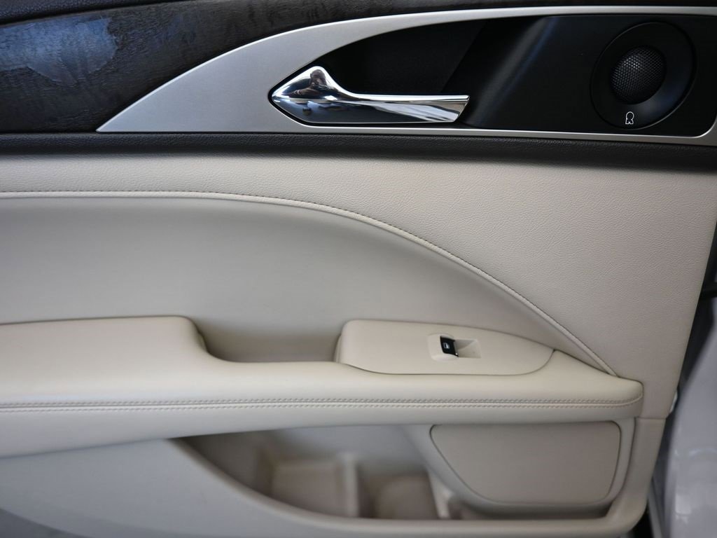 Used 2019 Lincoln MKZ Reserve w/ Reserve Plus Package image 33