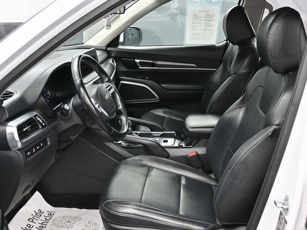 Used 2022 Kia Telluride LX image 14