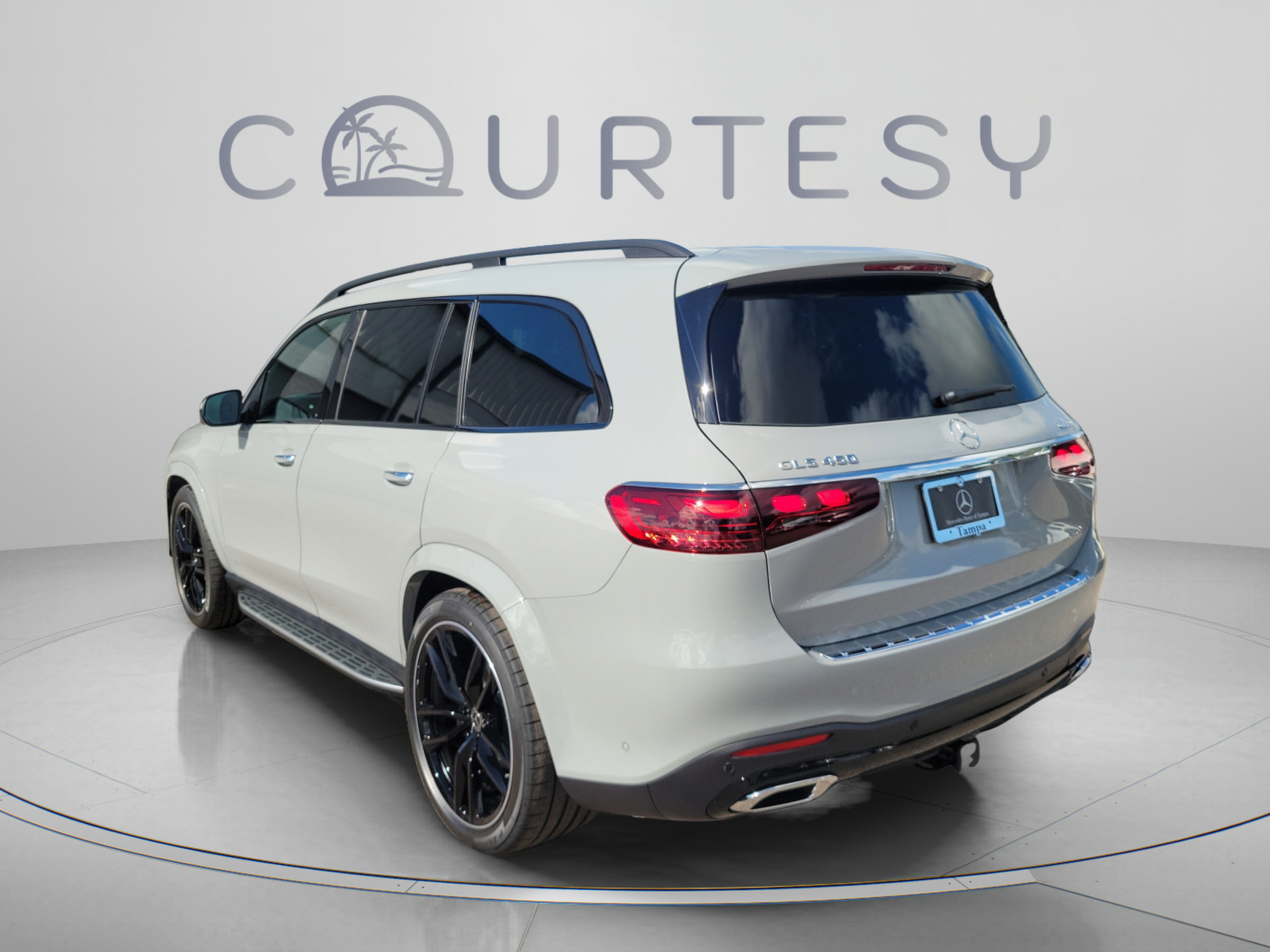 New 2026 Mercedes-Benz GLS 450 4MATIC image 2