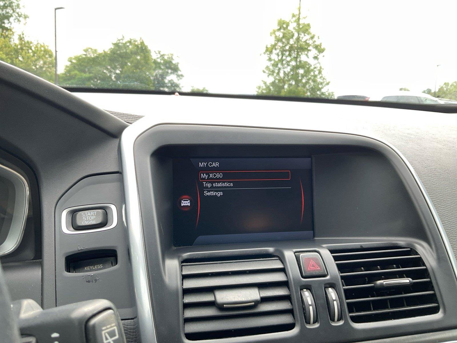 Used 2014 Volvo XC60 T6 AWD/4WD image 21