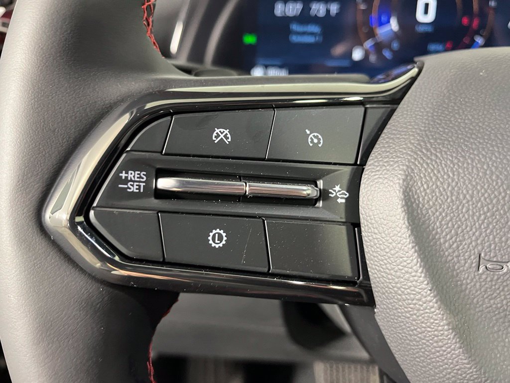 New 2027 Chevrolet Equinox RS w/ Convenience Package III FWD image 14
