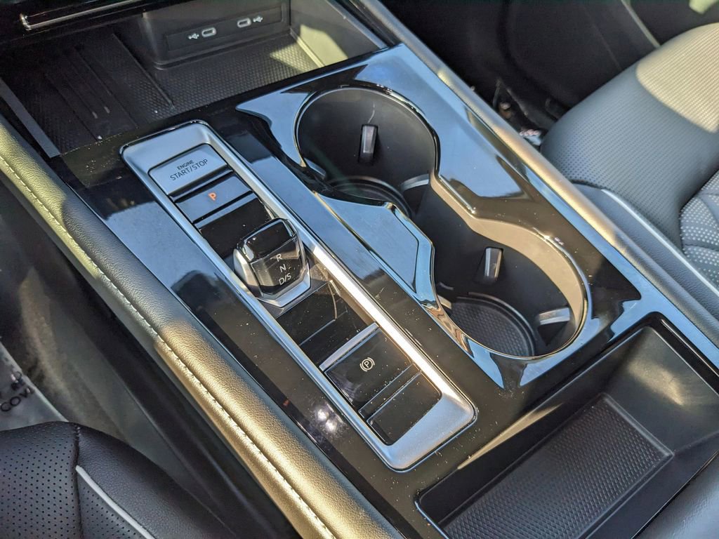 Used 2025 Volkswagen Atlas SEL Premium R-Line image 25