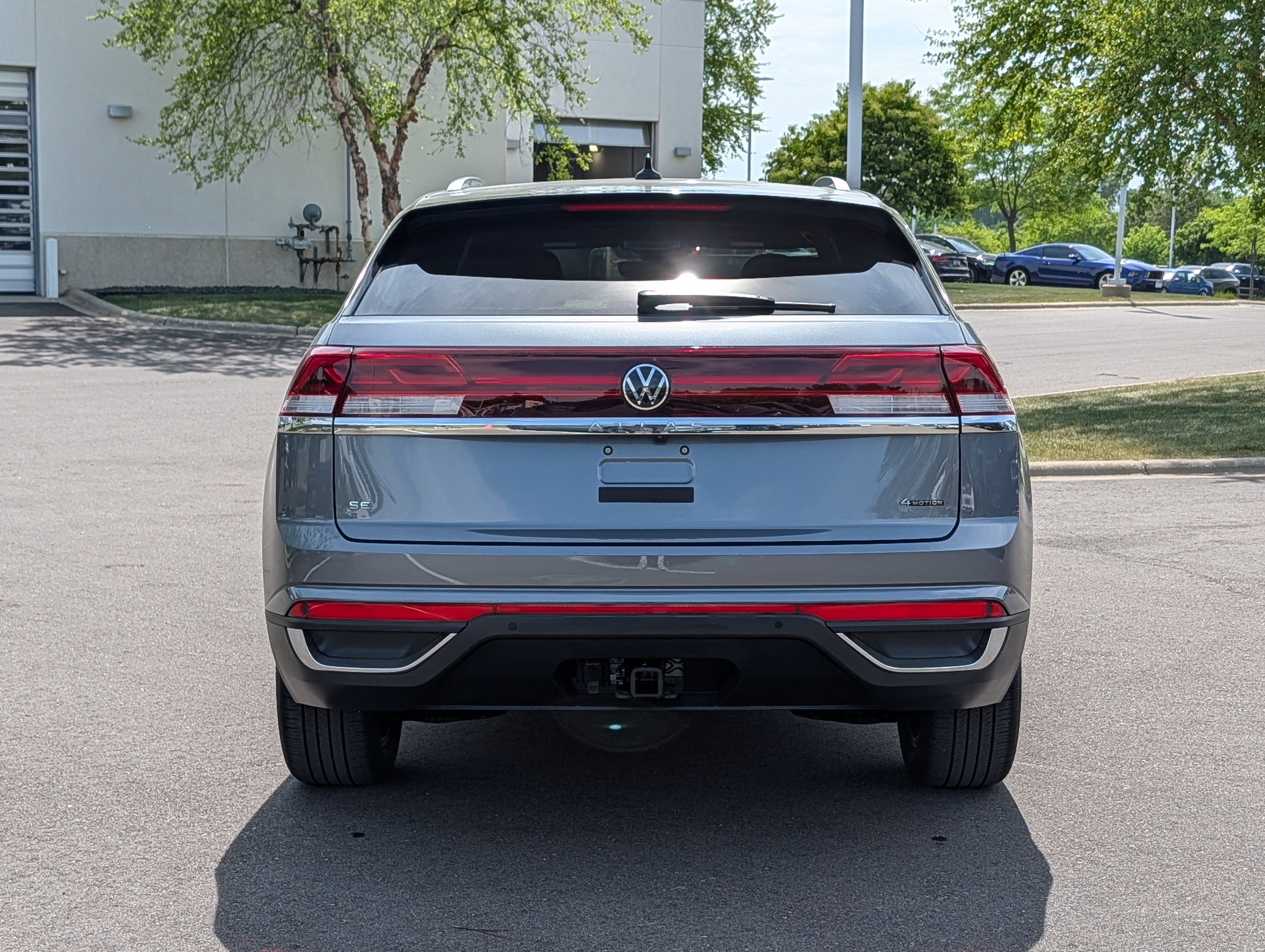 Used 2024 Volkswagen Atlas Cross Sport SE AWD/4WD image 6
