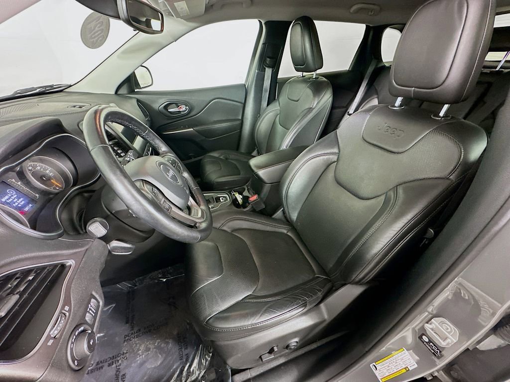 Certified 2021 Jeep Cherokee Latitude Lux image 31