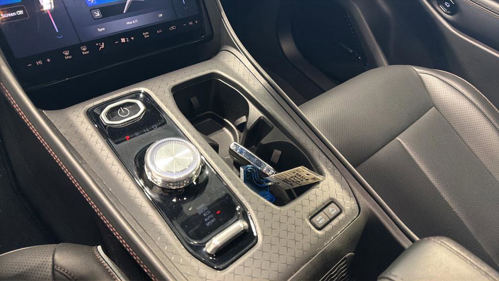 Used 2025 Jeep Wagoneer S Limited image 27