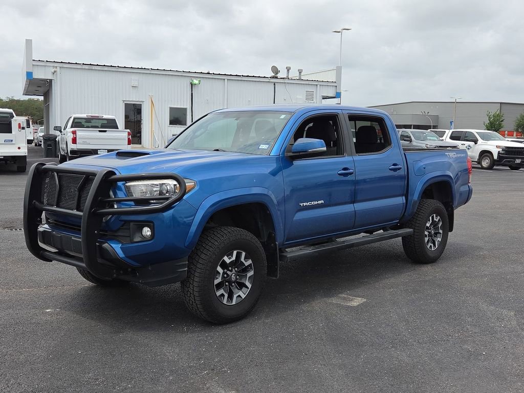 Used 2017 Toyota Tacoma SR5 RWD image 12