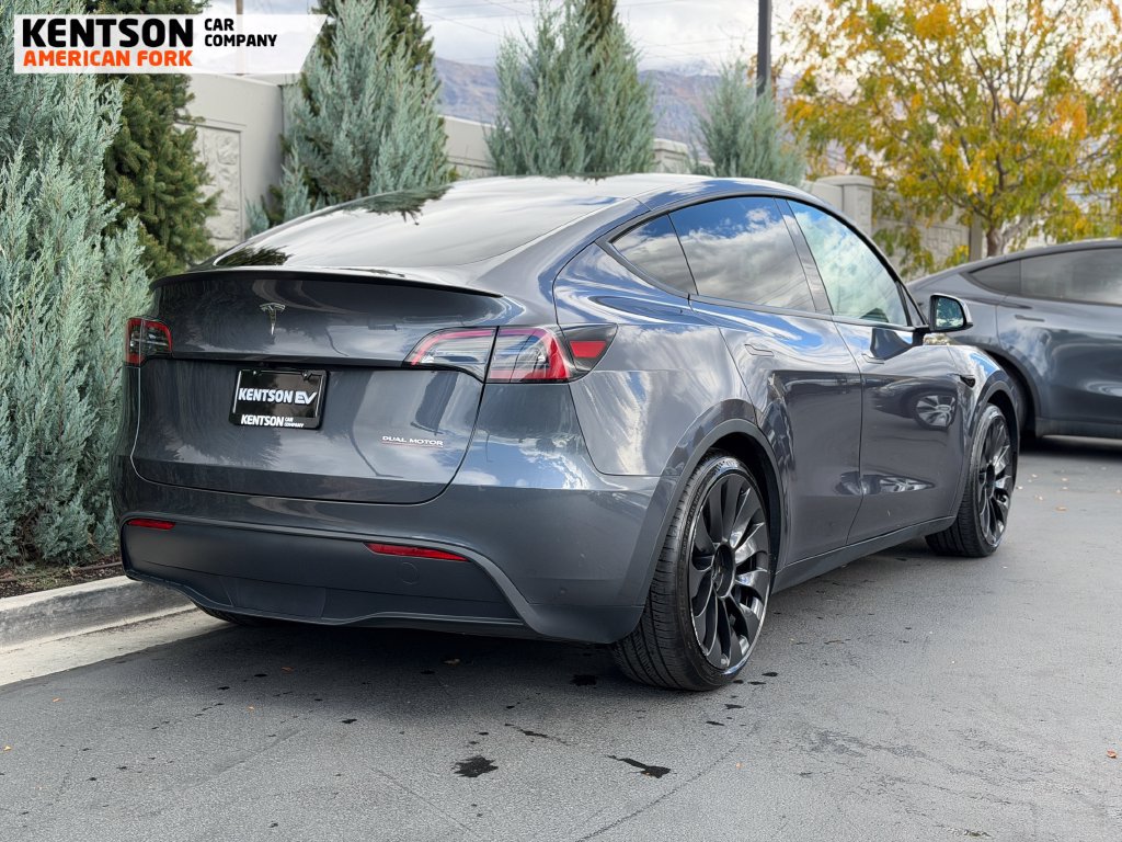 Used 2023 Tesla Model Y Performance AWD/4WD image 8