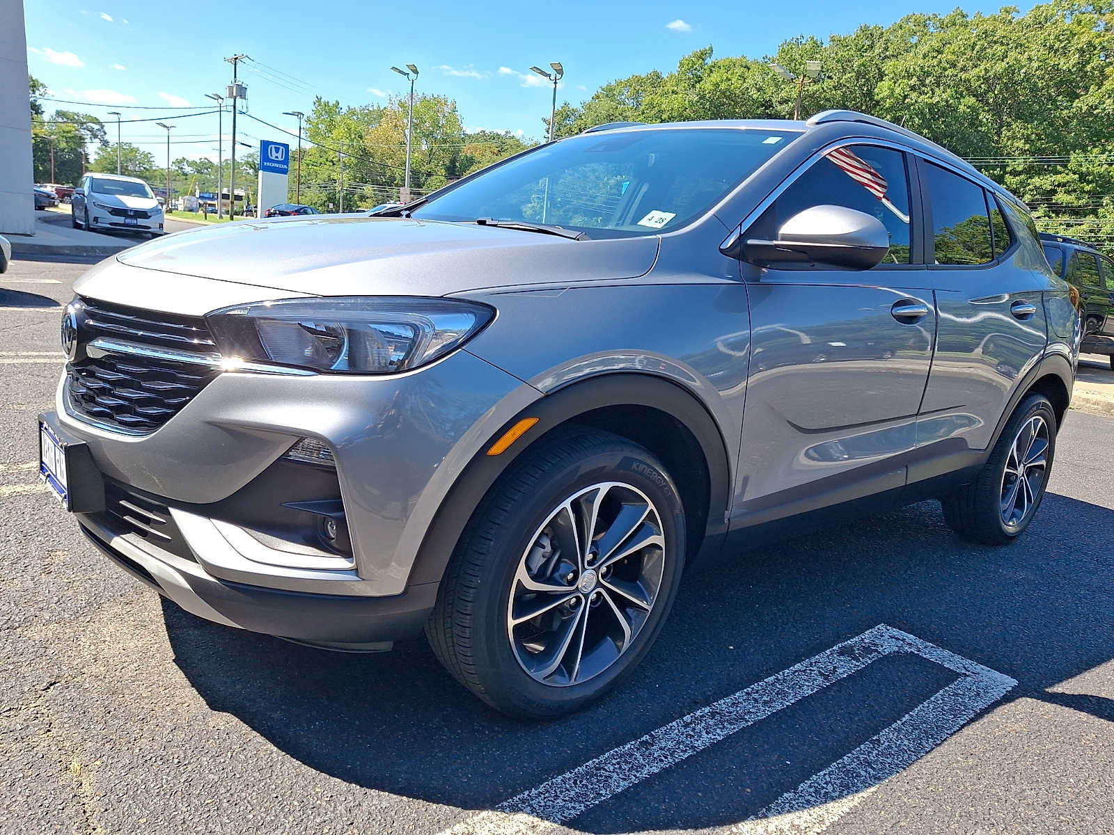 Used 2023 Buick Encore GX Select w/ Safety Package II AWD/4WD image 3