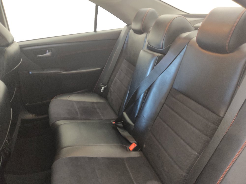 Used 2016 Toyota Camry XSE FWD image 18