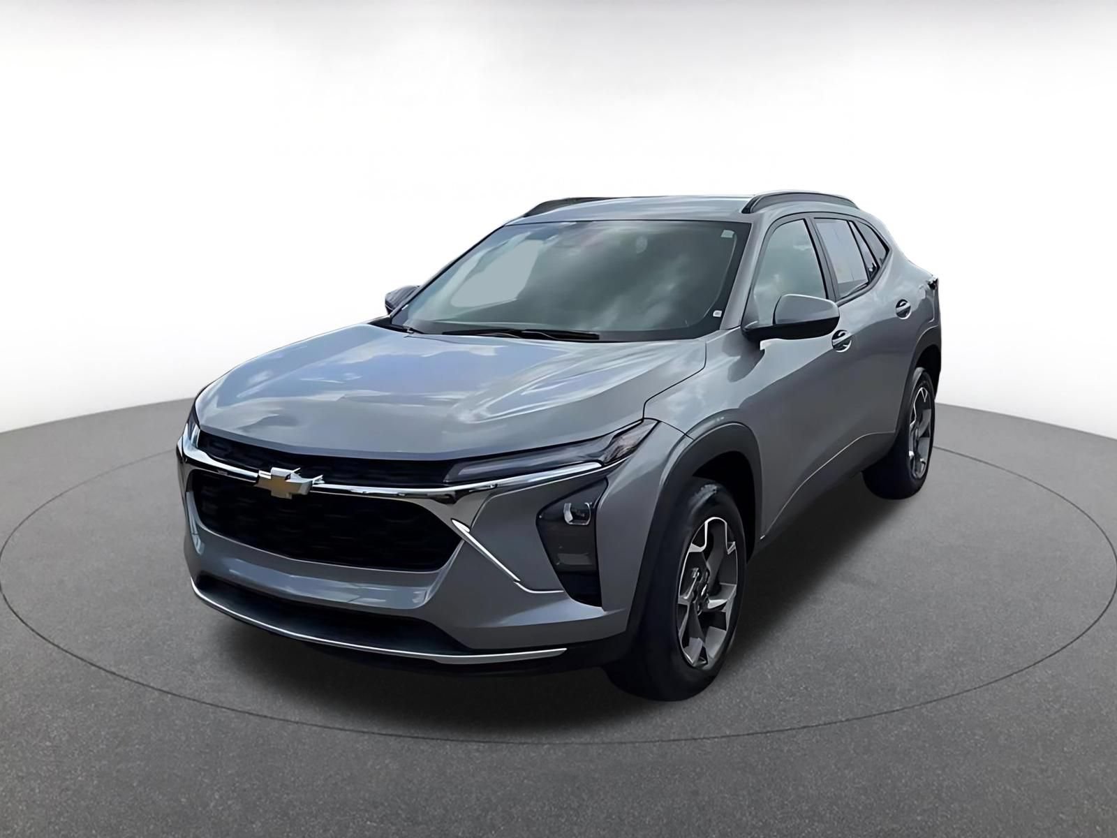 Used 2025 Chevrolet Trax LT FWD image 8