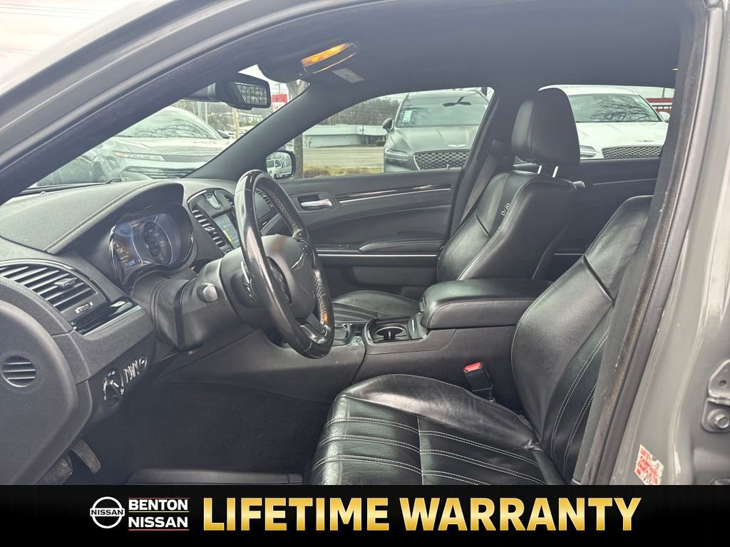 Used 2019 Chrysler 300 S image 10