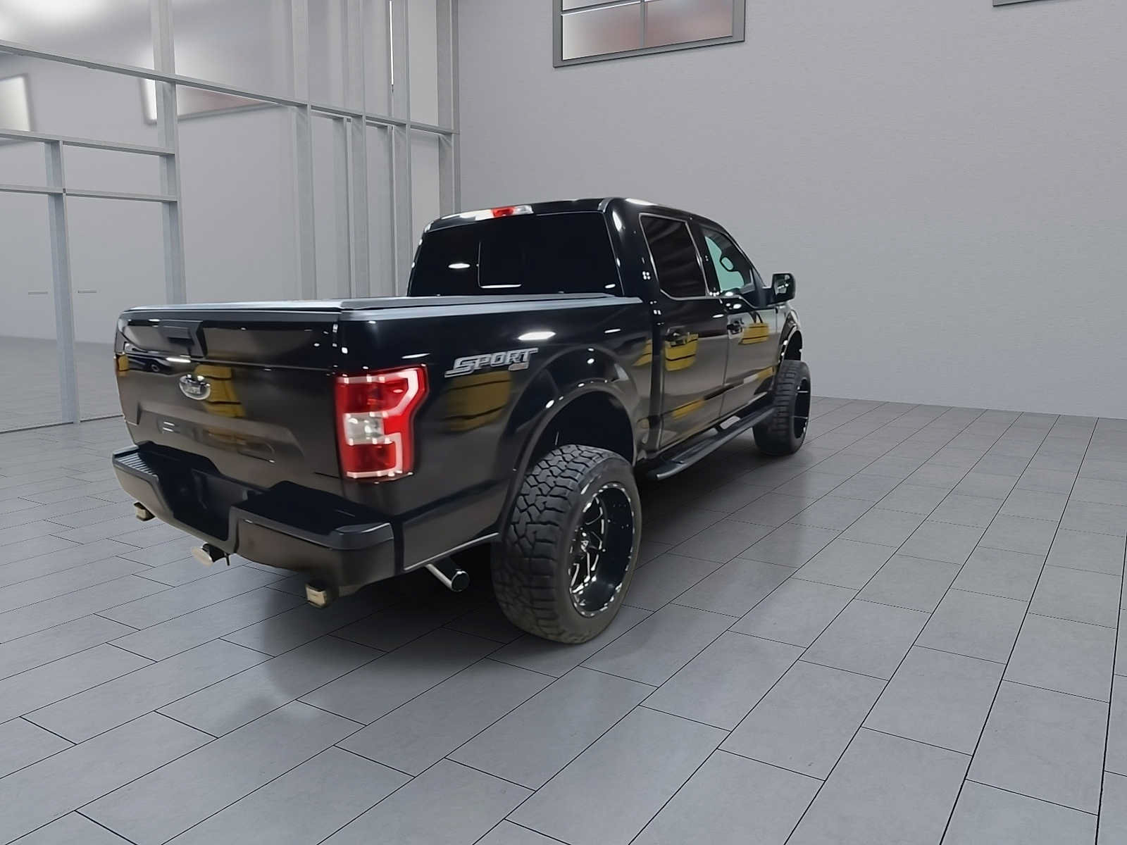 Used 2019 Ford F150 XLT w/ Equipment Group 302A Luxury AWD/4WD image 8