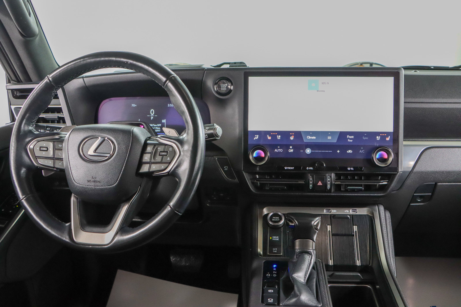 Used 2024 Lexus GX 550 w/ Accessory Package (31) AWD/4WD image 18