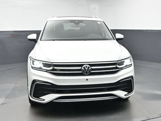 Used 2022 Volkswagen Tiguan SEL R-Line AWD/4WD image 2
