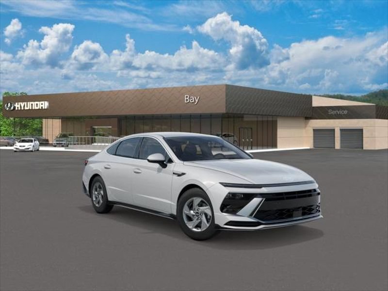 New 2026 Hyundai Sonata SE FWD image 2