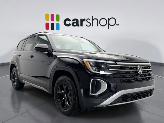 Used 2024 Volkswagen Atlas Peak Edition SE image 7
