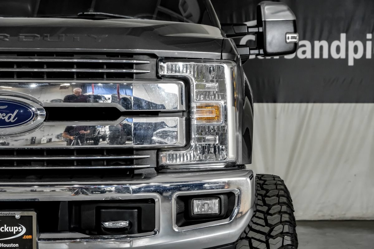 Used 2019 Ford F250 Lariat w/ Lariat Ultimate Package AWD/4WD image 41