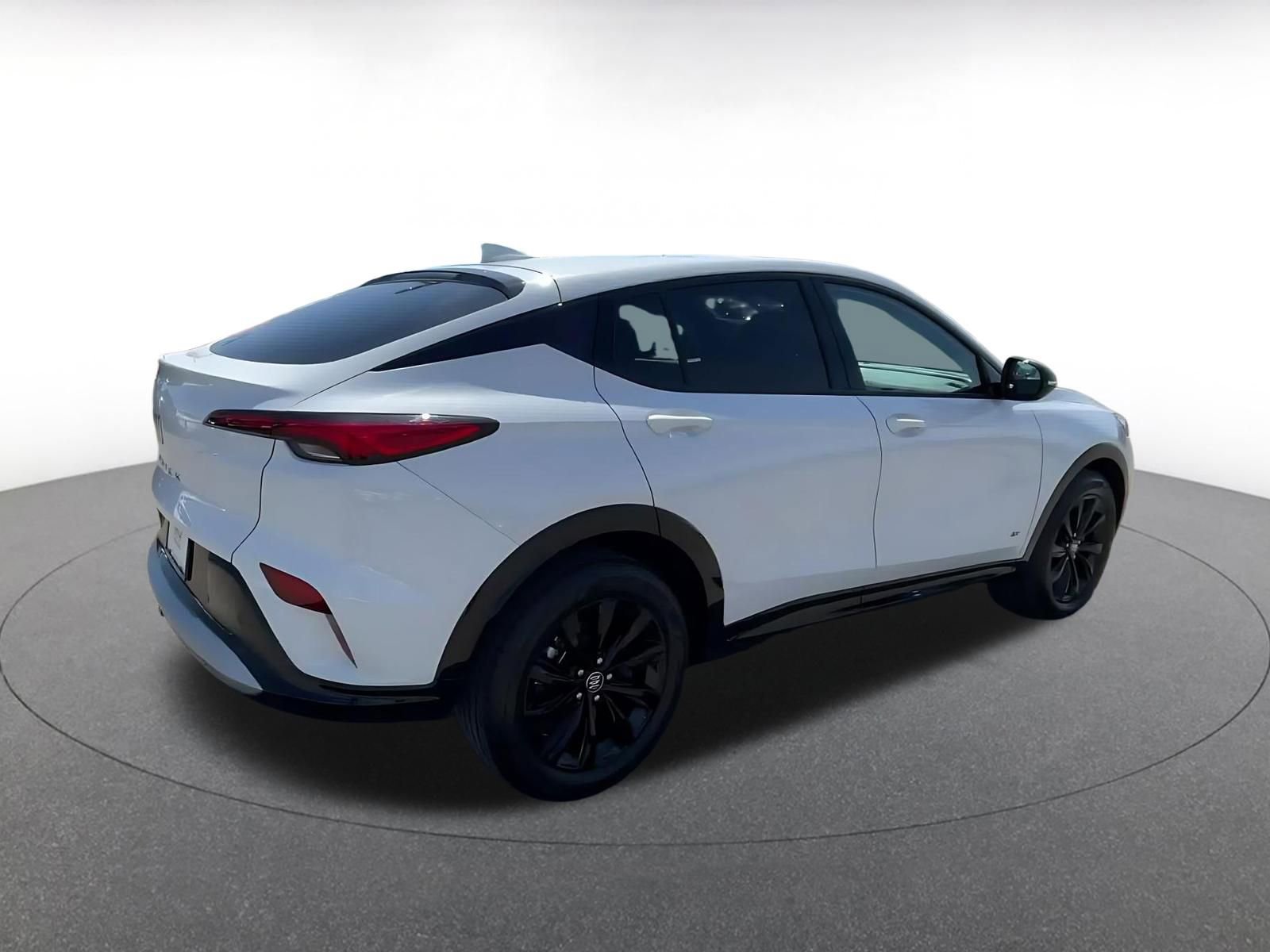 Used 2025 Buick Envista Sport Touring image 14